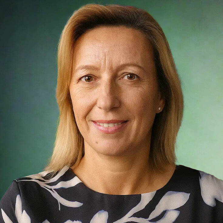 Claudia Launois, Logistic/Export