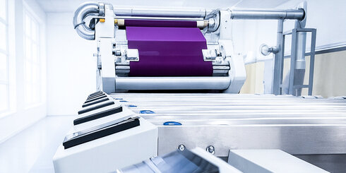 High-quality roller and air edge control for smooth ROTASCREEN feed